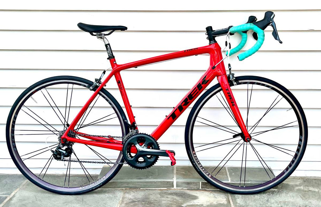 M/L (56cm) Trek Madone 4 Series Full Carbon Fiber Road Bike