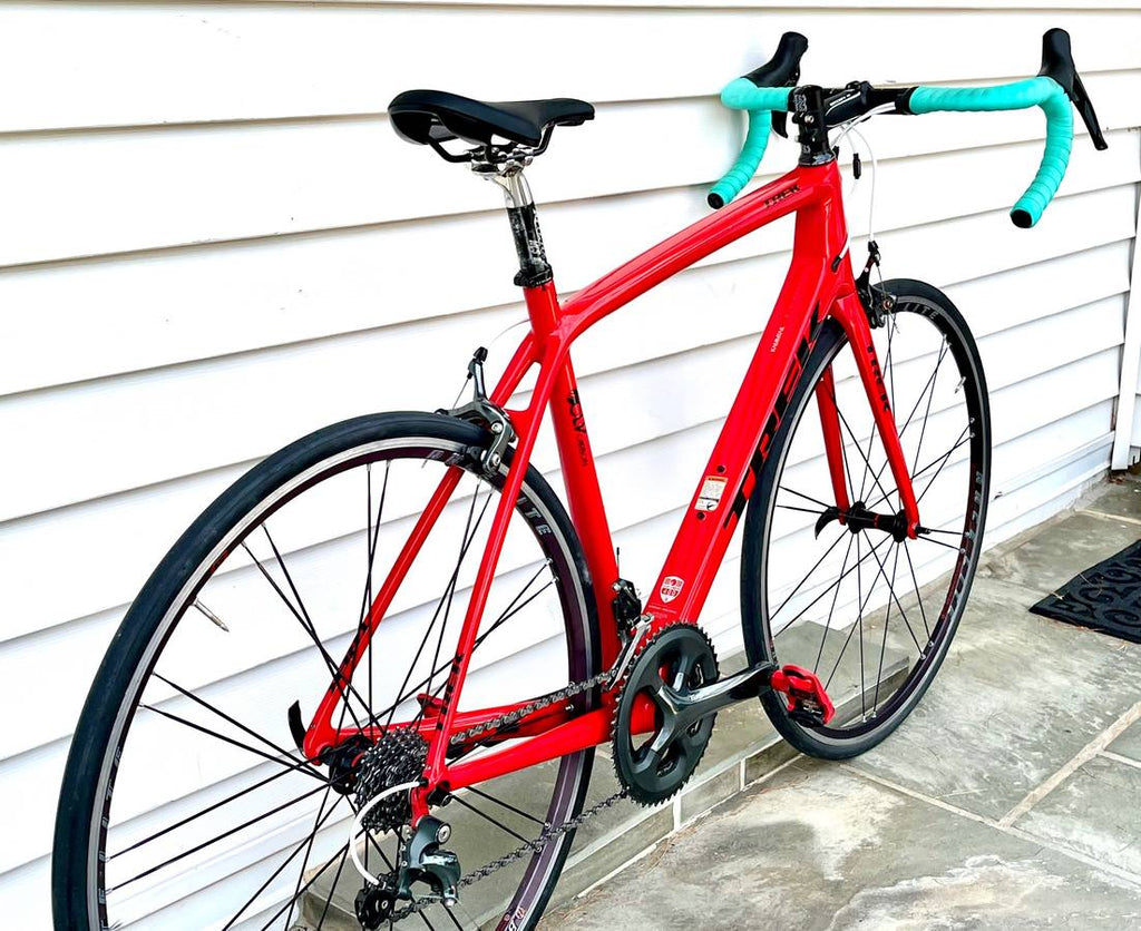 M/L (56cm) Trek Madone 4 Series Full Carbon Fiber Road Bike