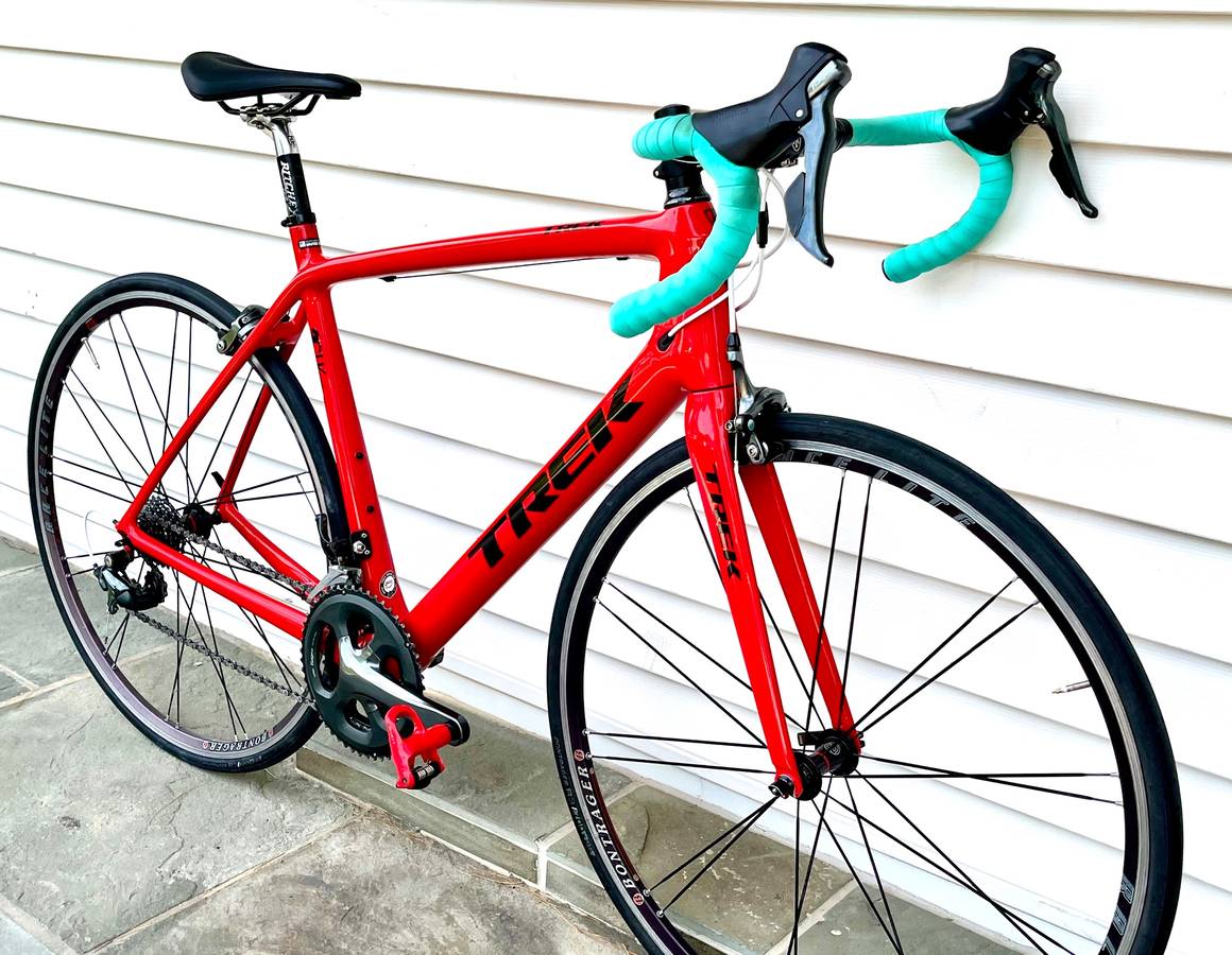 M/L (56cm) Trek Madone 4 Series Full Carbon Fiber Road Bike
