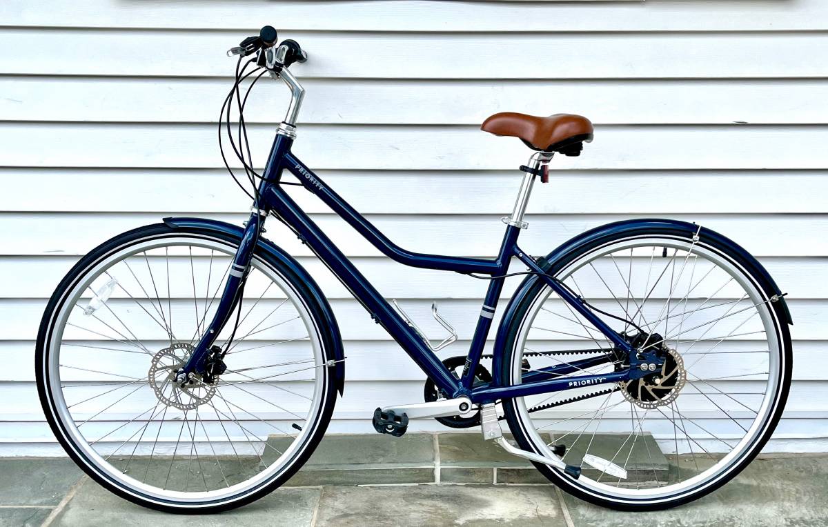 Like-New, Medium Priority Turi Cruiser Bicycle, IGH Belt Drive