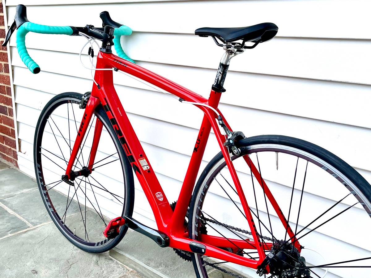 M/L (56cm) Trek Madone 4 Series Full Carbon Fiber Road Bike