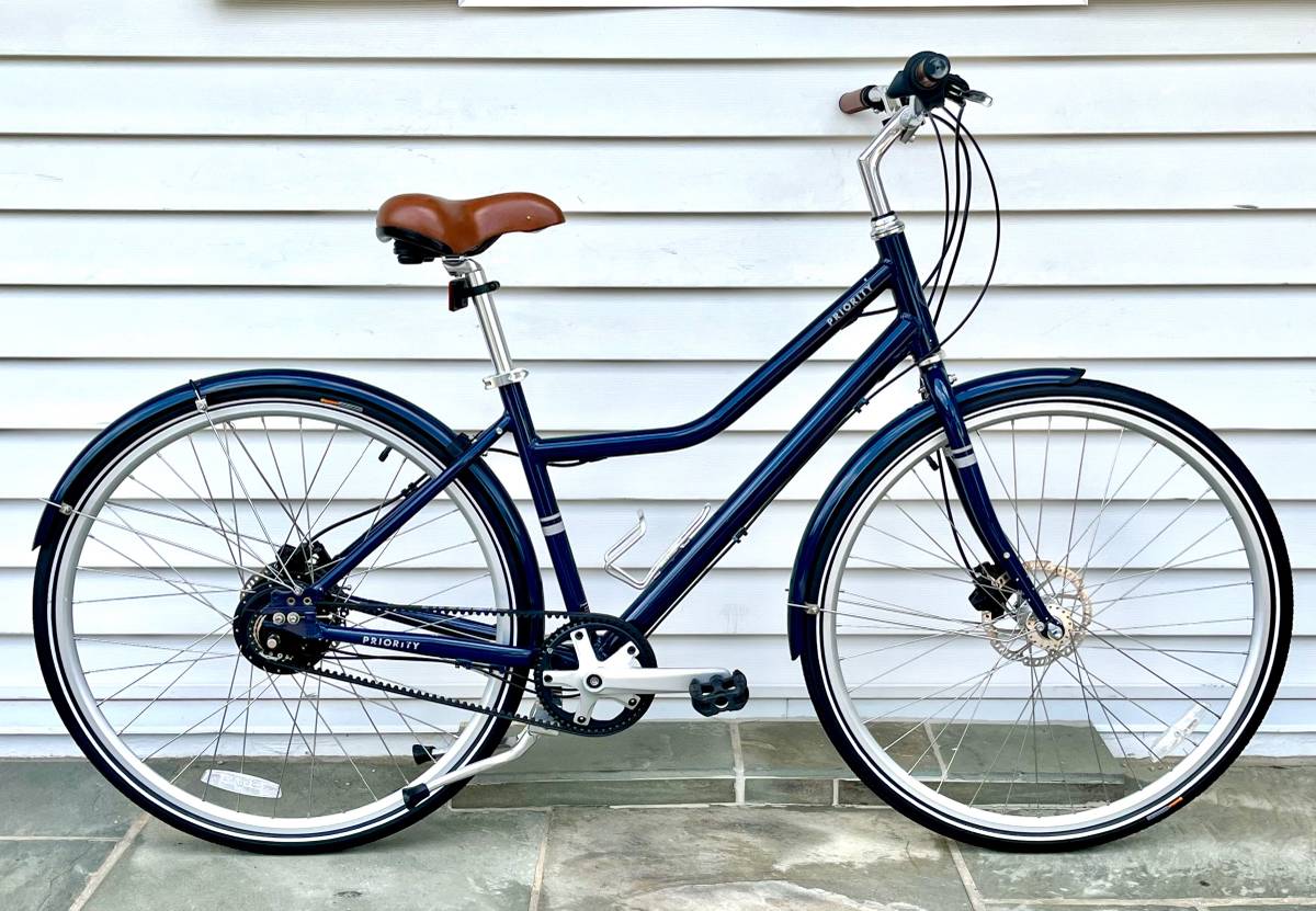 Like-New, Medium Priority Turi Cruiser Bicycle, IGH Belt Drive