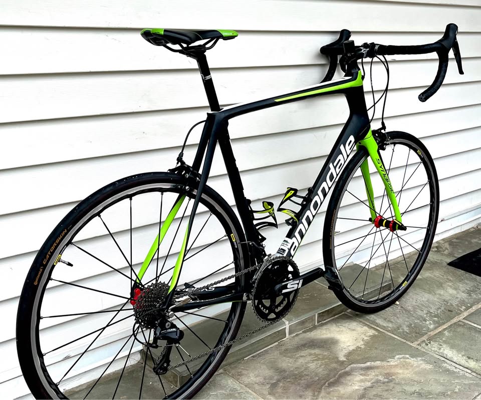 XL (61cm) Cannondale Synapse Carbon Fiber Road Bike, Shimano 105