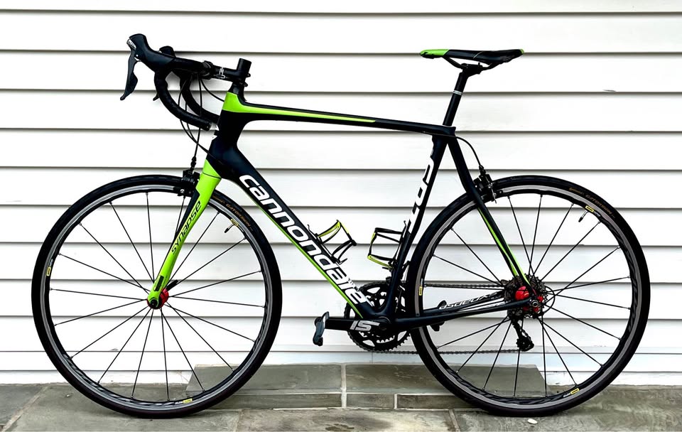 XL (61cm) Cannondale Synapse Carbon Fiber Road Bike, Shimano 105