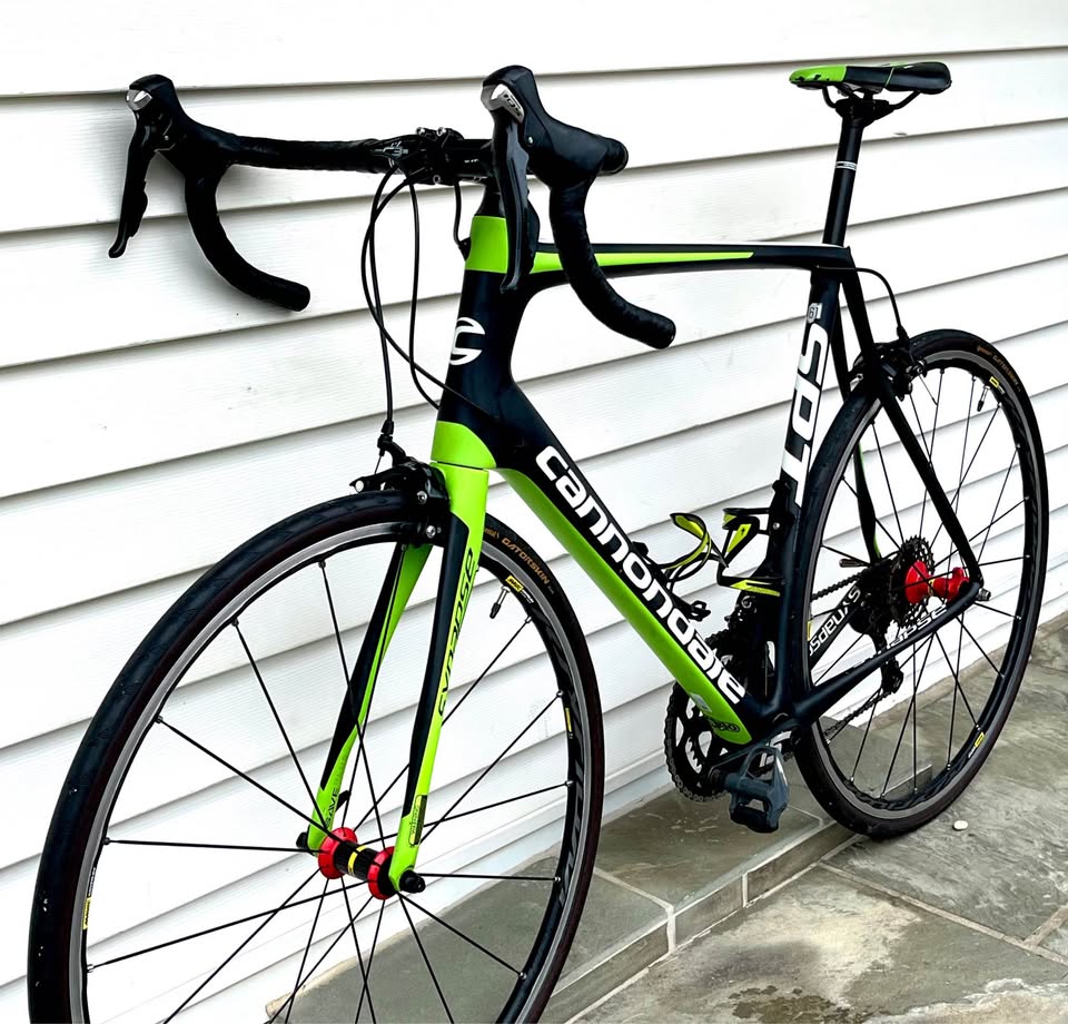 XL (61cm) Cannondale Synapse Carbon Fiber Road Bike, Shimano 105