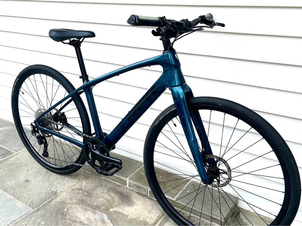 Small Trek FX Sport 4 Carbon Fiber Hybrid Bike, Excellent Condition
