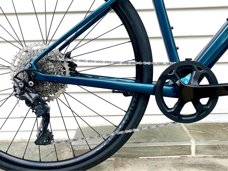 Small Trek FX Sport 4 Carbon Fiber Hybrid Bike, Excellent Condition