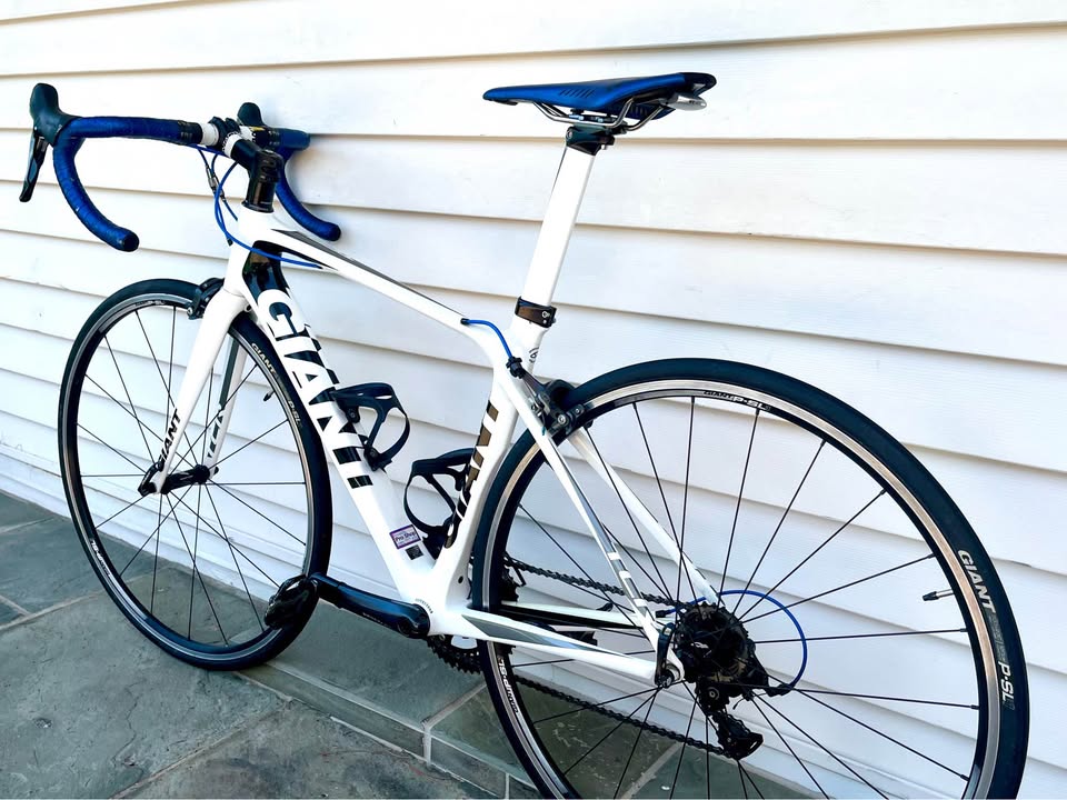 Small Giant TCR Advanced 2 Full Carbon Fiber Road Bike